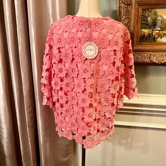 NWT Umgee Pink Embroidered Floral Lace V-Neck Top Blouse Shirt Size MEDIUM - Picture 8 of 8